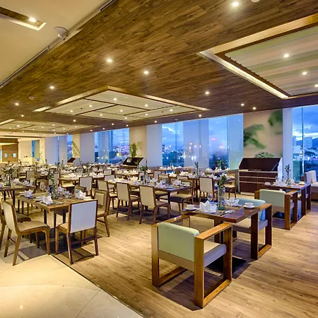 A La Carte Da Nang Beach-3
